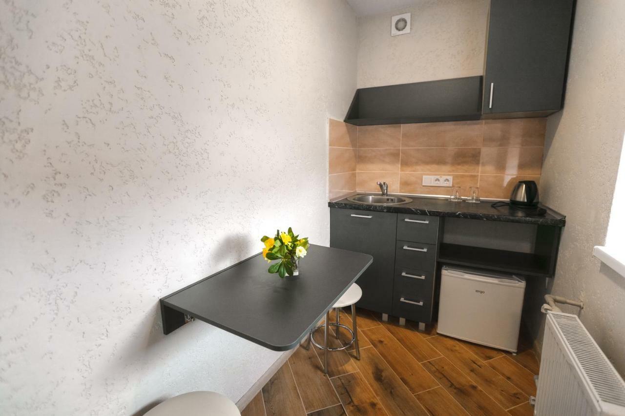Raziotel Rishelyevskiy Херсон Екстериор снимка